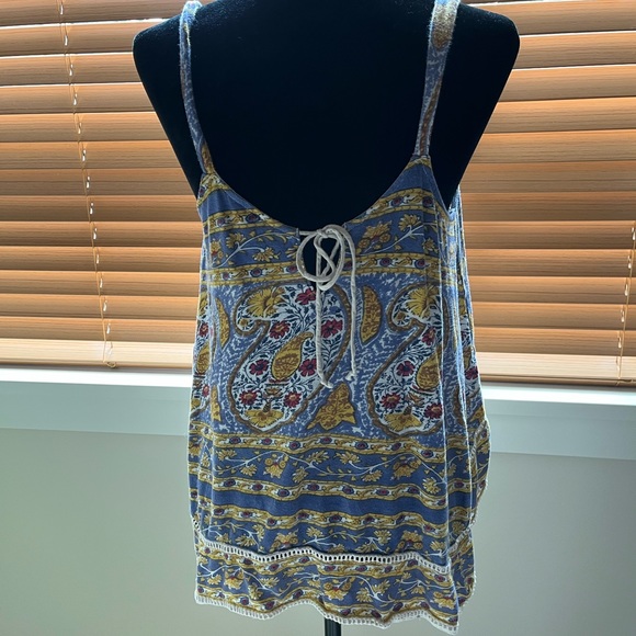 Lucky Brand top - Picture 2 of 4